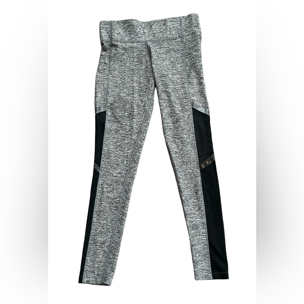 PINK VICTORIAS SECRET LEGGINGS